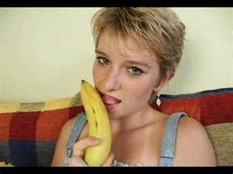 an individual/s who matches your 'sus' energy or vibe. . Banana hottie